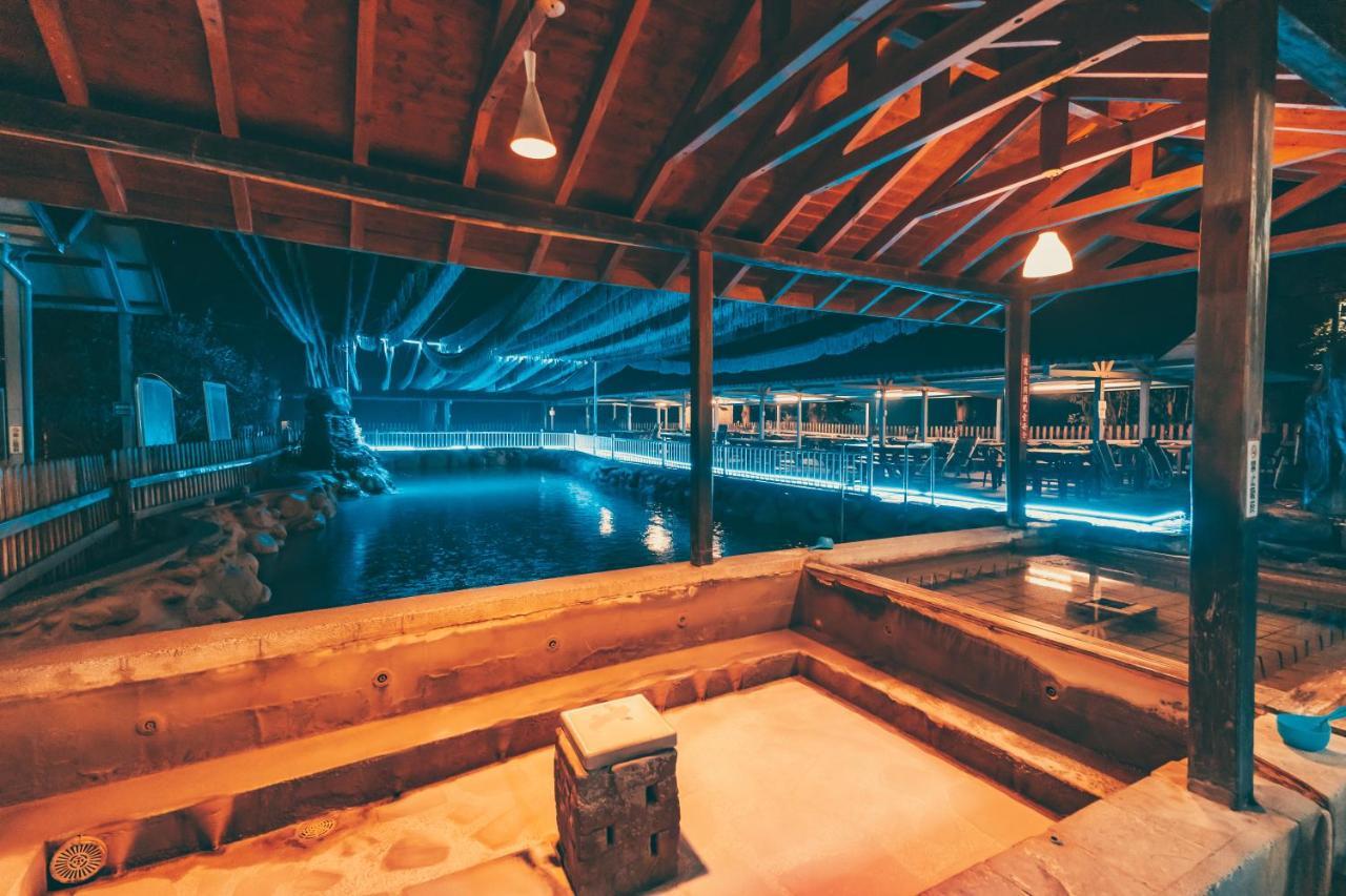 Cdr Hotspring Resort Liugui Exterior foto