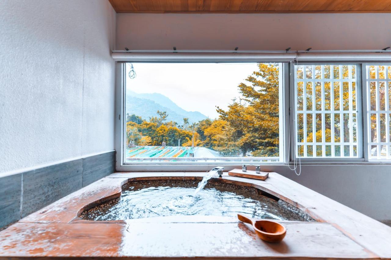 Cdr Hotspring Resort Liugui Exterior foto