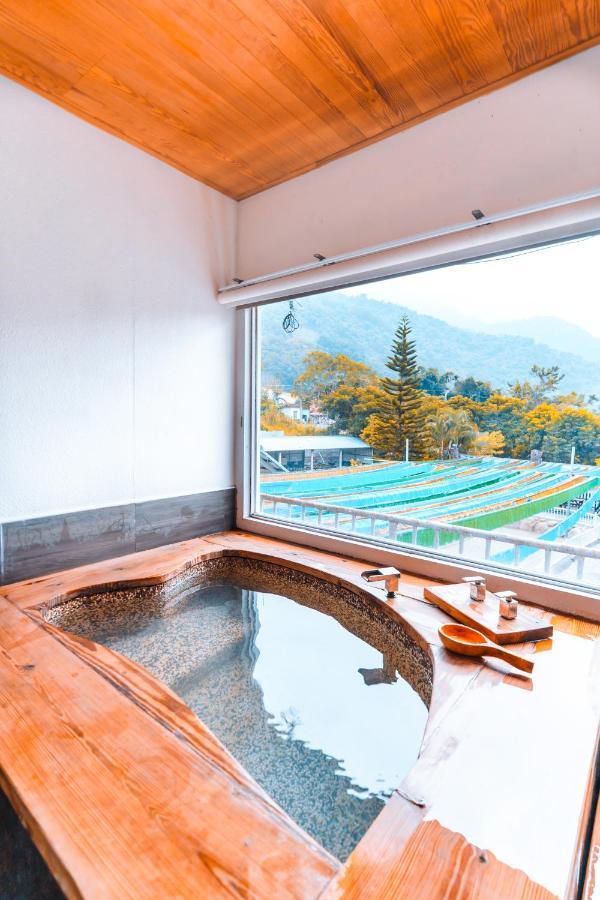 Cdr Hotspring Resort Liugui Exterior foto