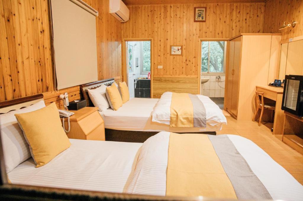 Cdr Hotspring Resort Liugui Exterior foto