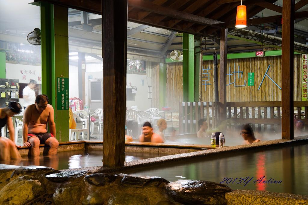 Cdr Hotspring Resort Liugui Exterior foto